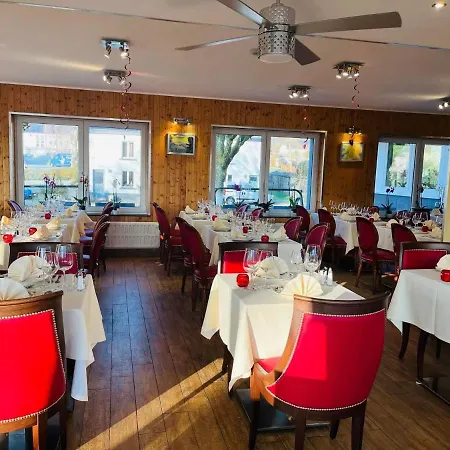 Aux Beaux Rivages En Gaume Hotel Lacuisine